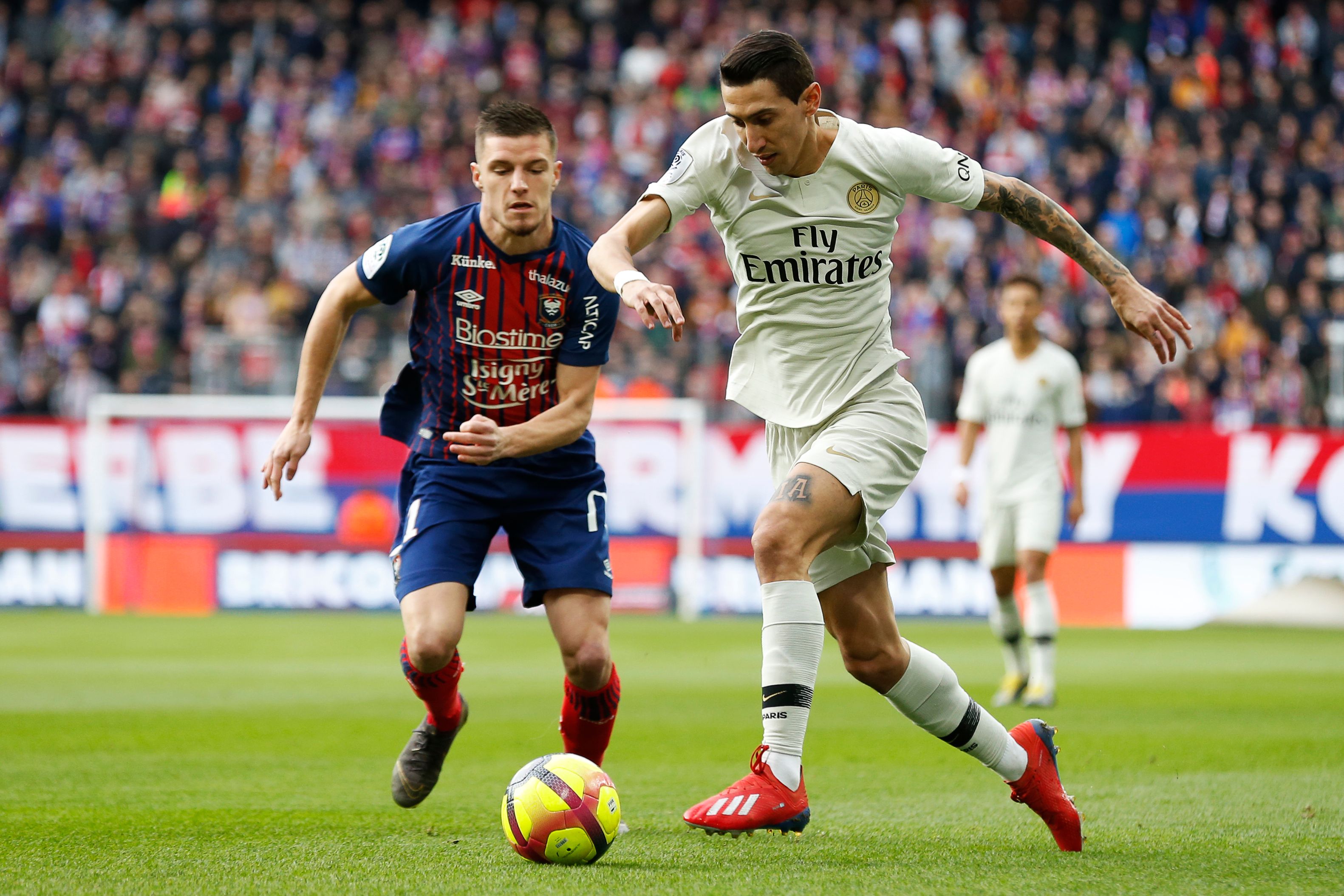 高调号召游戏圈时装技术升级，《以闪亮之名》怎么敢的？