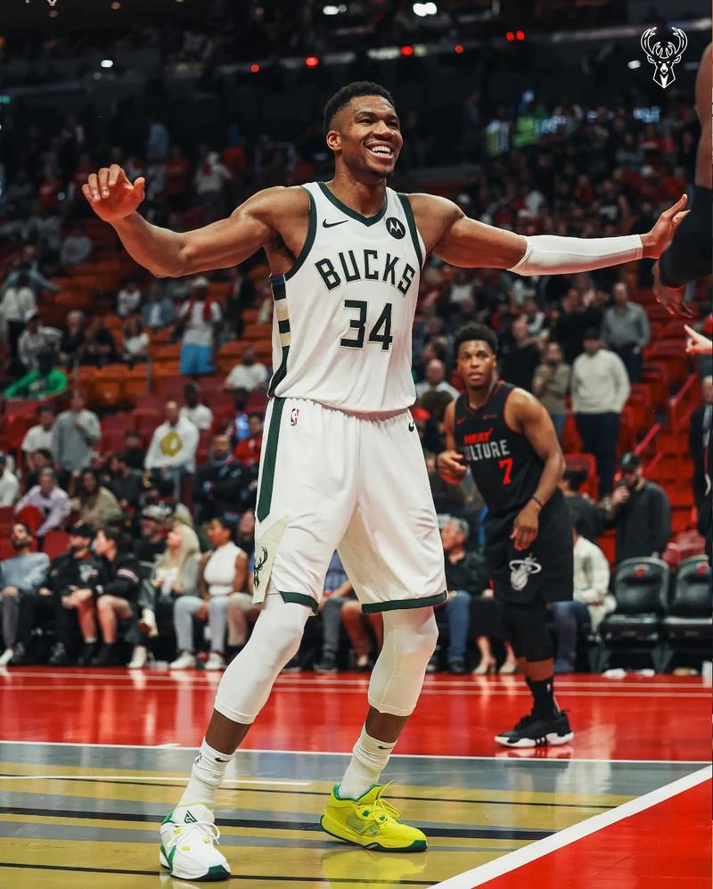 朱艺：汪晋贤、郑凯木、邵镤亮自由转会武汉三镇