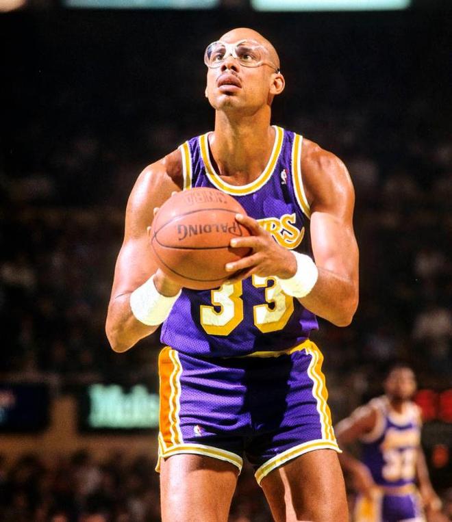 电竞选手签约国内顶级战队公告