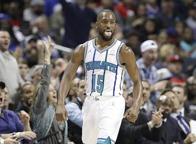 《长安幻想》仲夏盛典开启，十万人超级大服“初心”重磅上线！