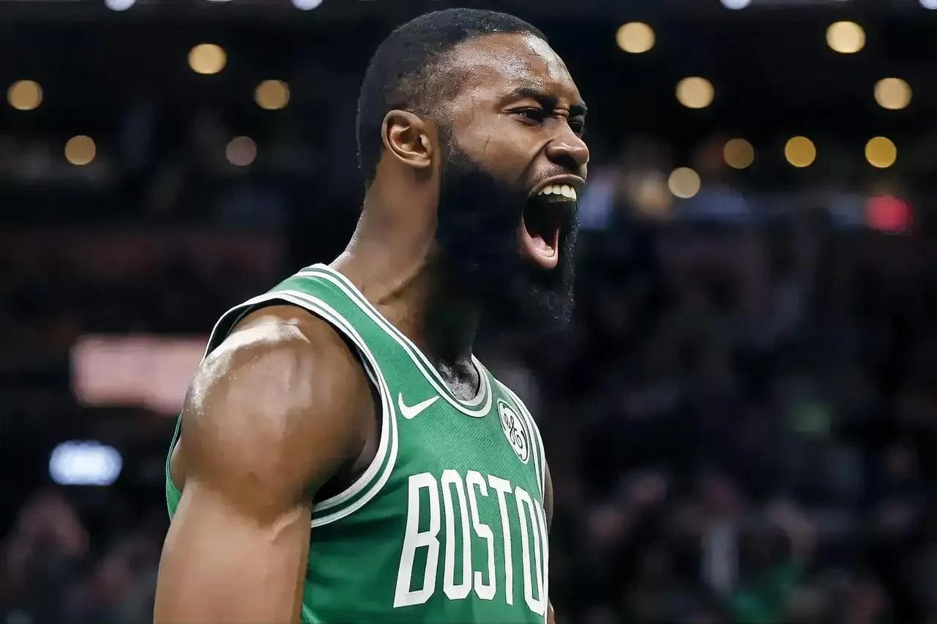 凯恩：其实还不太适应作为替补登场，下半场球队发挥更出色