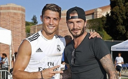 邵佳一肇庆带队开启国足新年首训 三代国脚亮相