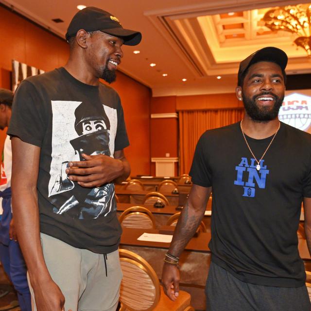 救火队员，阿莱恩被曼城召回后立即首发迎来一线队首秀